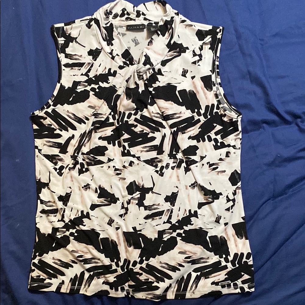 Tahari Black and White Abstract Sleeveless Blouse